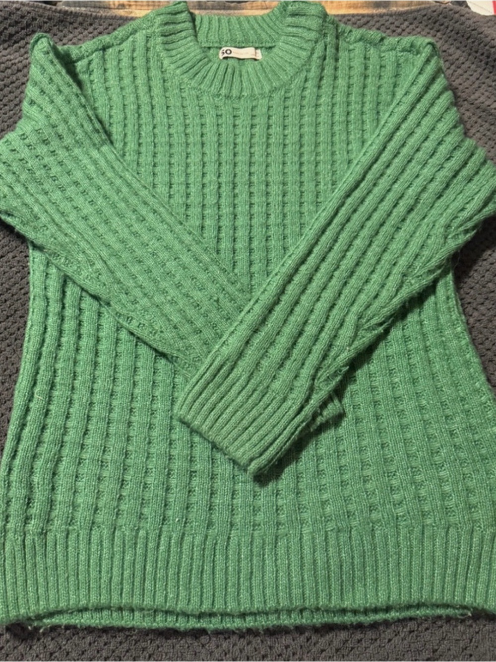 SO Green Cable-Knit Crewneck Sweater